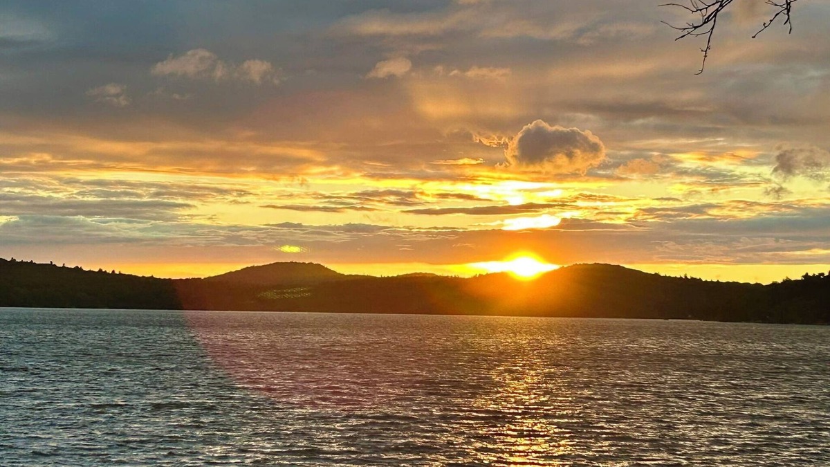Madawaska Valley House | Serene Sunsets at our Kamaniskeg Lake Home