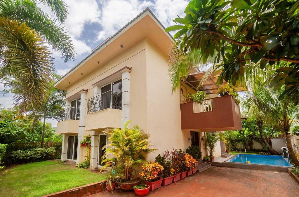 Kalote Mokashi Villa | Serene Villa by StayVista - A Hill-View Villa with Plunge pool