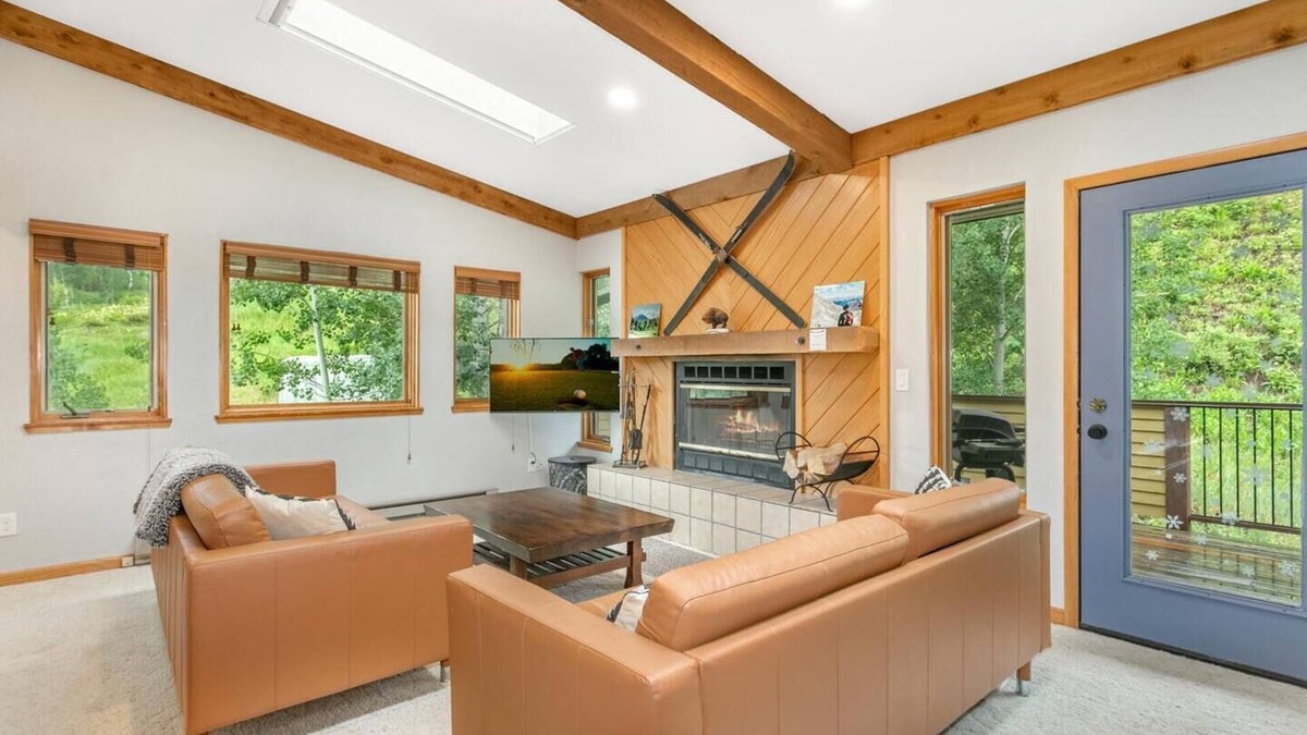 Intermountain House | Serene West Vail Home | Surrounded by Nature | Family Friendly | Steps to Bus