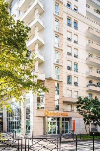 Gambetta Apartment | Serenity Aparthotel, la Défense - Eiffel tower view - 5 min walk to Subway