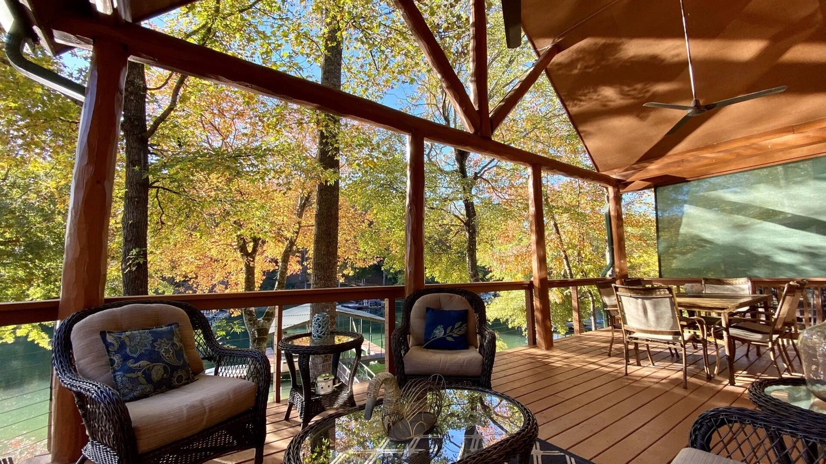 Serenity Bay House | Serenity Bay, Keowee Lakefront Cabin, Covered Dock, Kayaks, Clean, Near Clemson