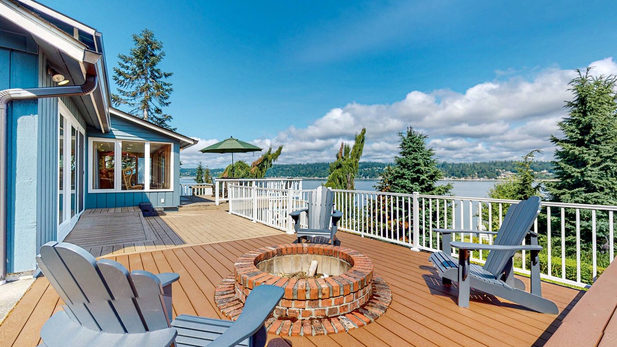 Burley House | Serenity Bay Retreat | Waterfront home in Gig Harbor with beach, dock & firepit