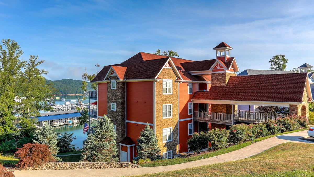 Andersonville Condo | Serenity Now at Stardust Marina - No steps to condo.