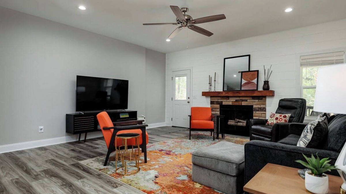 Pinehurst House | Serenity on Pinehurst No 6! <3.5 miles to the Village of Pinehurst! Sleeps 10!