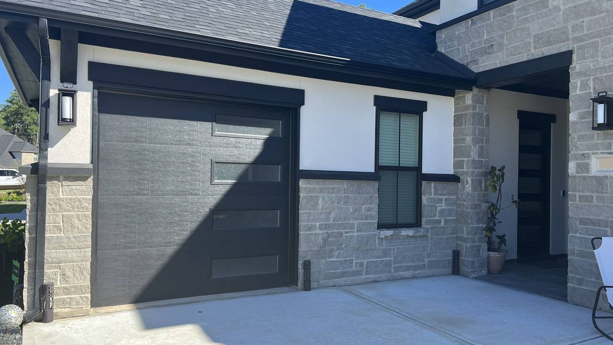 Decker Prairie Apartment | Serenity Pines, one bedroom, one bathroom apartment with full kitchen and garage