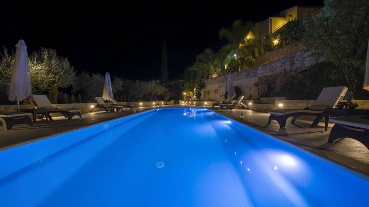 Kantanos-Selino Villa | Serenity River Villa︱a secluded paradise with pool