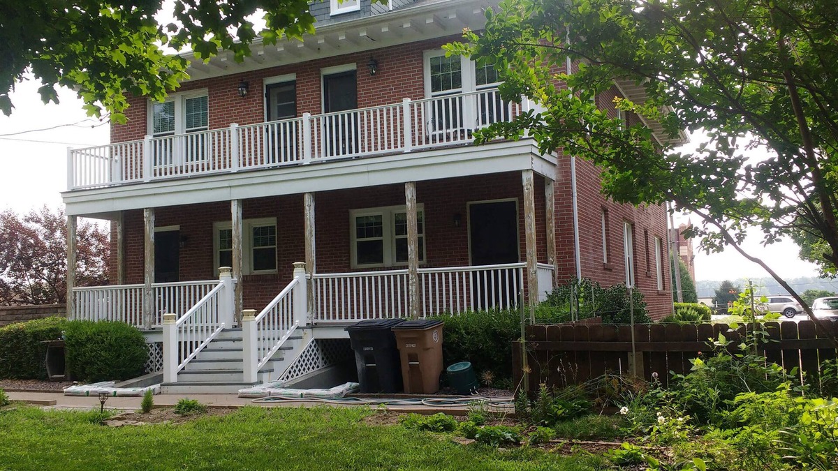 Cape Girardeau House | Serenity South - Gardens, River-Views, and Refreshing Space