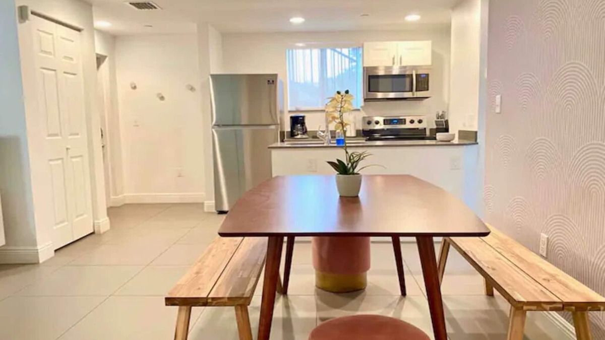 Allapattah Apartment | Serenity Sunset Apt 2BR/3BA - Wynwood near beach!