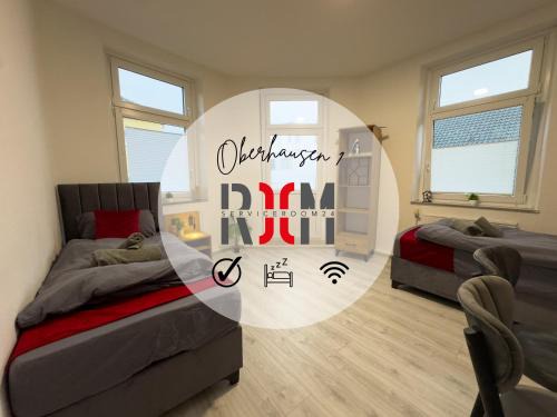 Oberhausen Apartment | Serviceroom24 - Apartment 1 in Oberhausen WLAN - Smart-TV - 24-7 Check-in und Küche