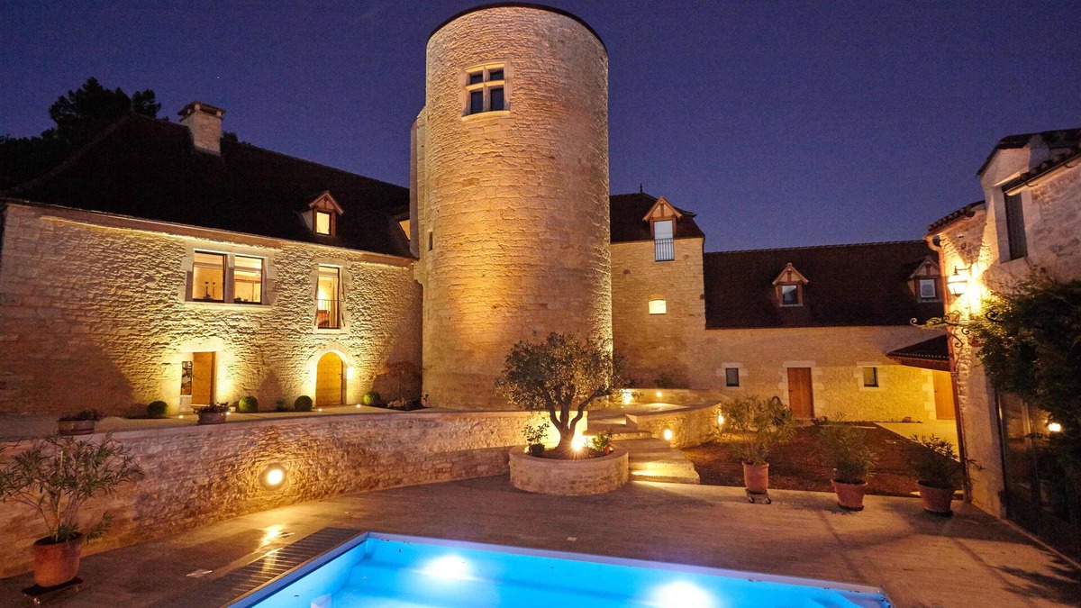 Les Arques House | Set of 2 guest rooms and 1 gîte for 6 people.