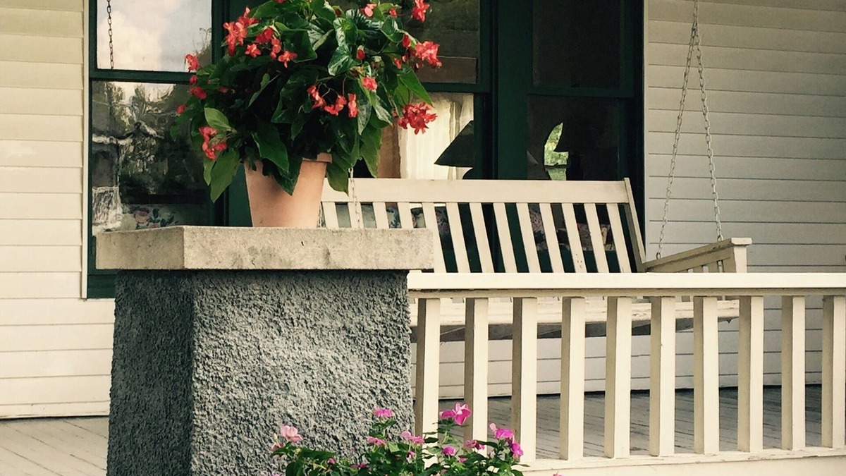 Mount Vernon Other | Set on the Porch and Rest Awhile at Prairie Retreat