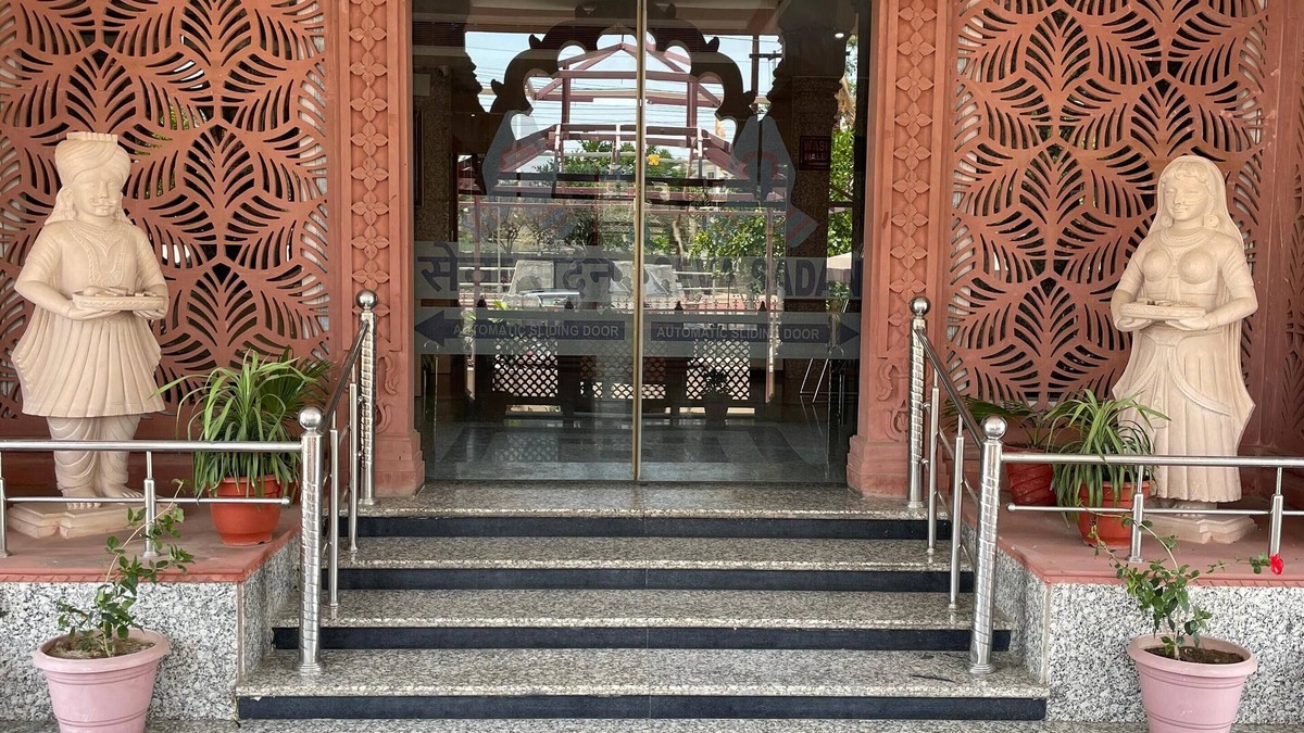 Vrindavan Hotel | Seth Murlidhar Mansinghka Seva Sadan