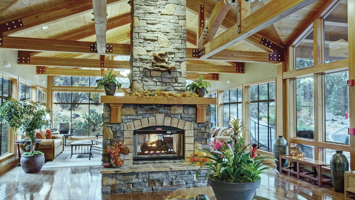Bend Hotel | Seventh Mountain Resort