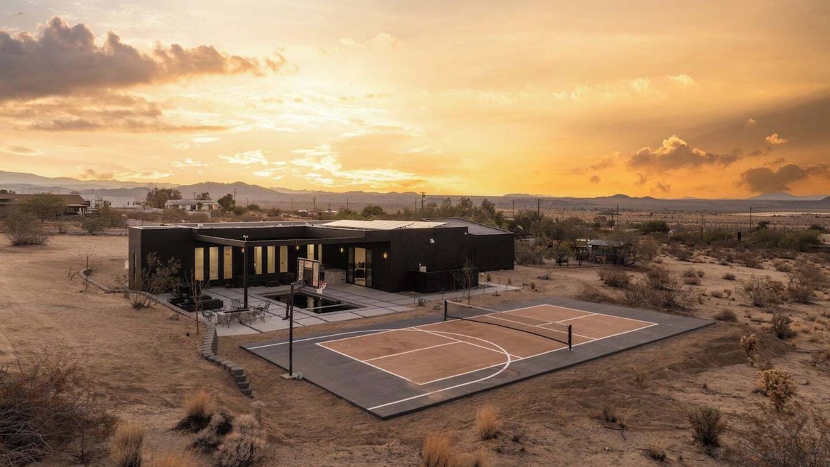 Panorama Heights House | Shadow By The CoHost Company