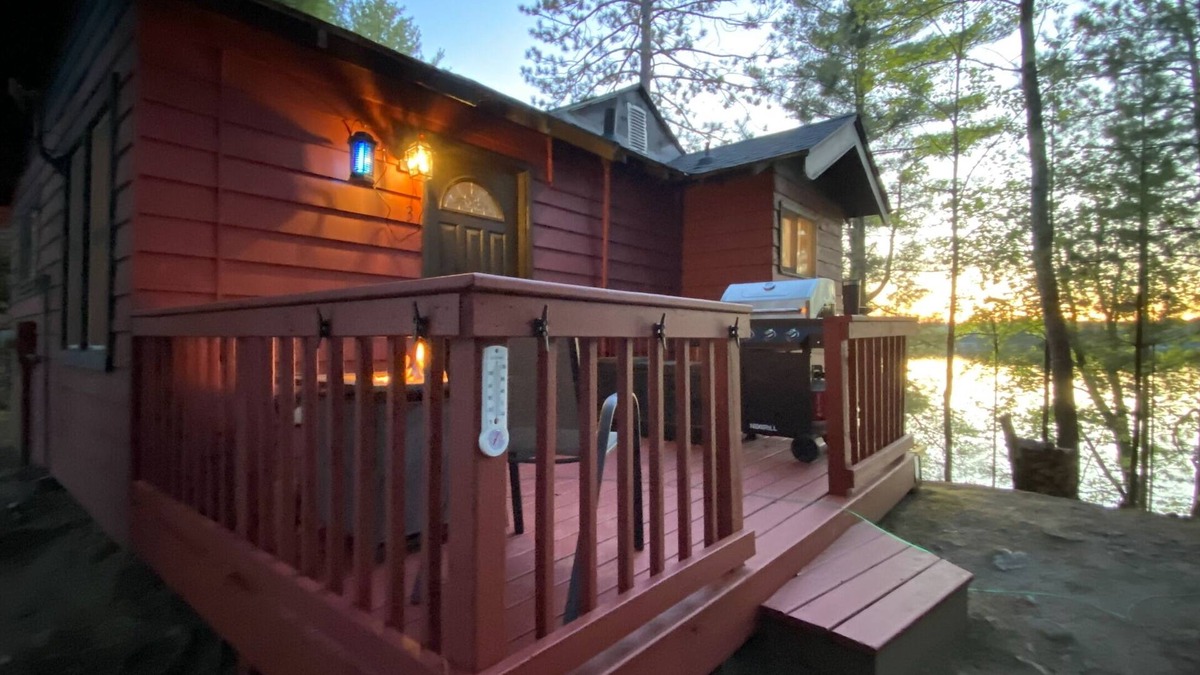 Rhinelander Cabin | Shady Rest Cabin #3, Sunset Views, Beach, Swimming, Firepit, Multiple Units