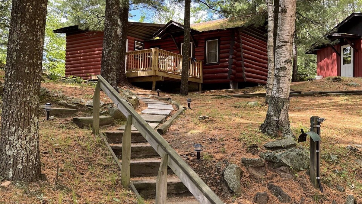 Rhinelander Cabin | Shady Rest Cabin #4, Sunset Views, Sandy Beach, Fishing, Trails, Firepit