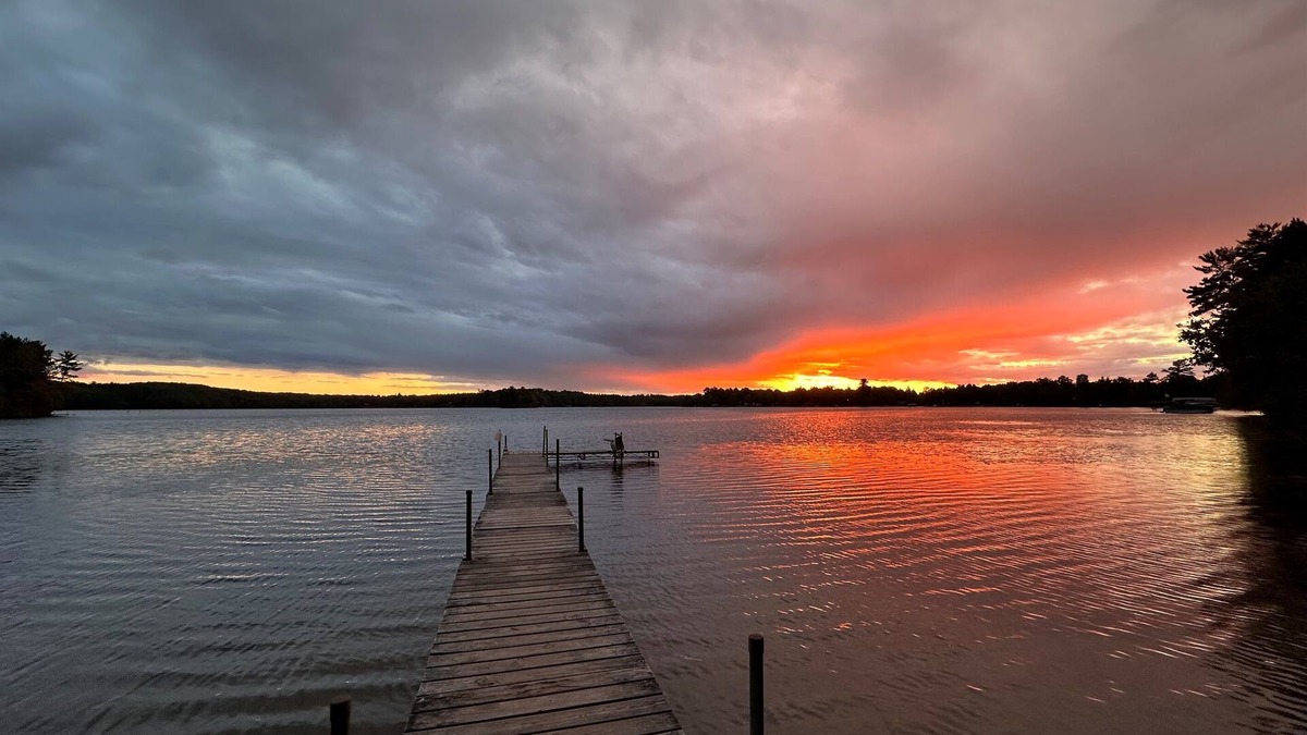 Tomahawk Cabin | Shady Rest Cabin #8, 3BD, Sunset Views, Beach, Pets Welcome, Swimming, Firepit