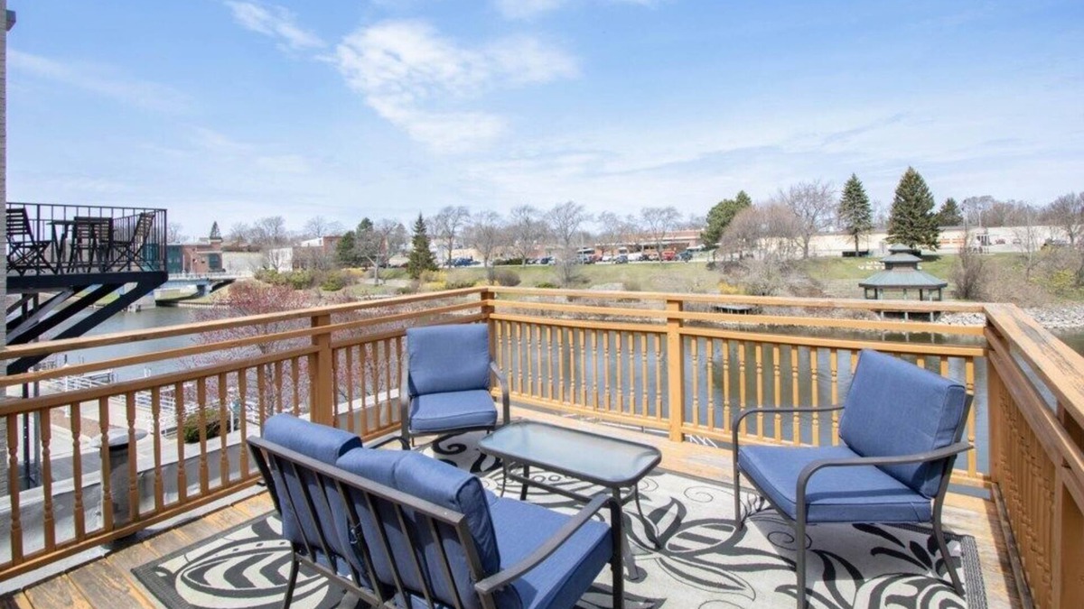 Manistee Apartment | Shaffer Haus-Downtown Riverfront Retreat