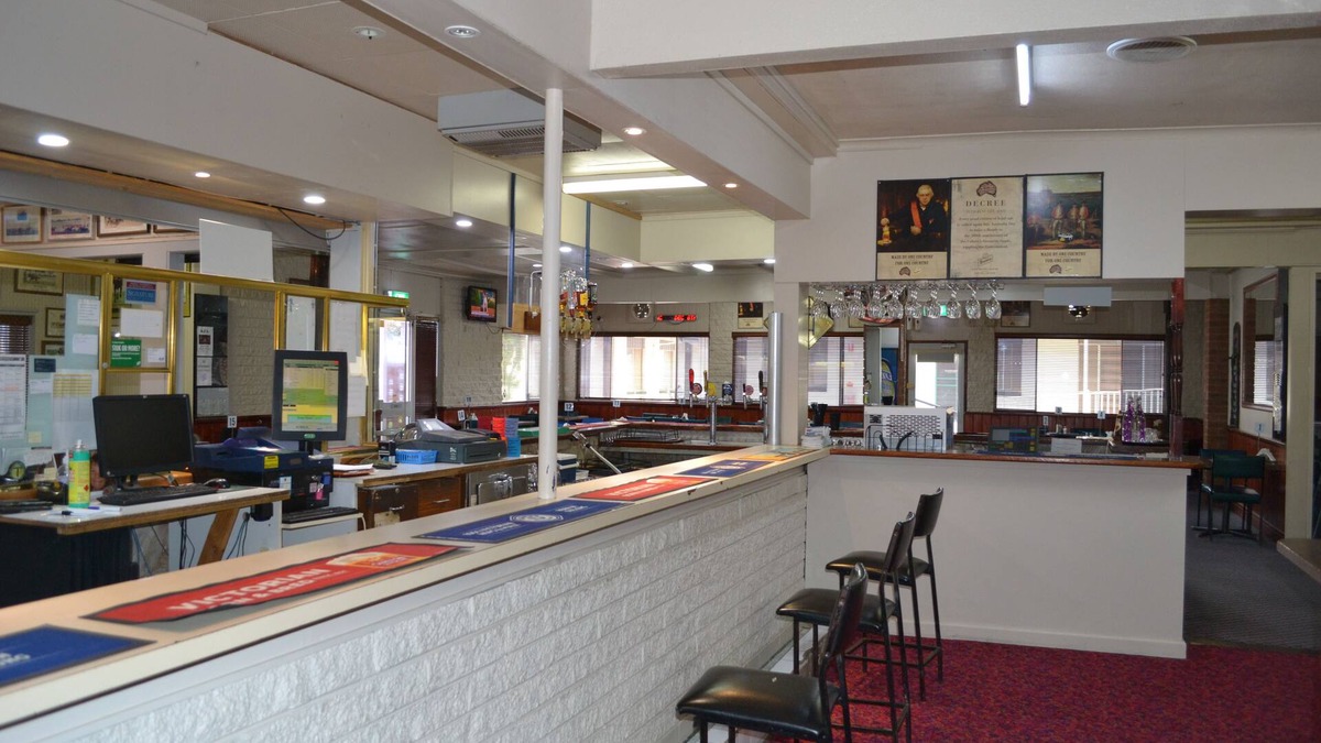 Balranald Hotel | Shamrock Hotel Motel Balranald