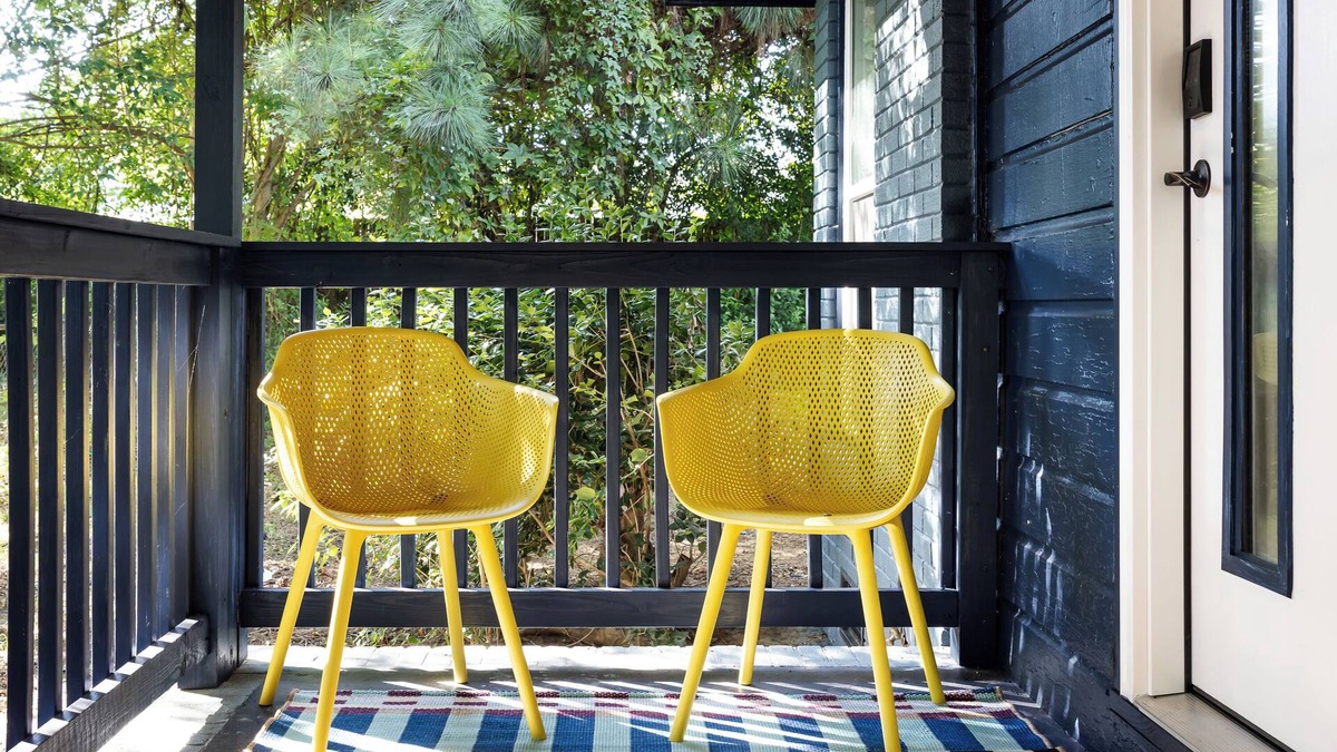 Charlotte House | Shamrock Stunner - Newly Renovated - Pet Friendly - Minutes to Midwood, NoDa, UT