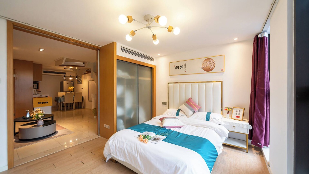 Downtown Shanghai Apartment | Shanghai Hills & Wanye Spacious Family Suites