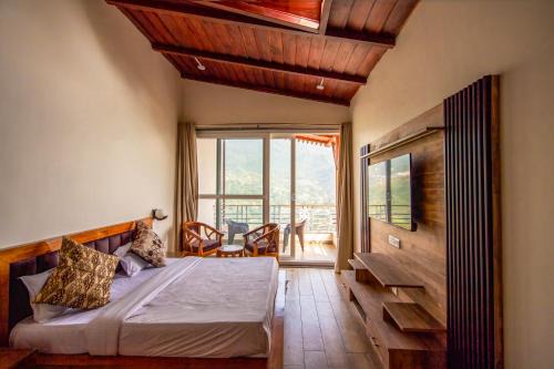 Bhimtal Hotel | Shanti Kunjj