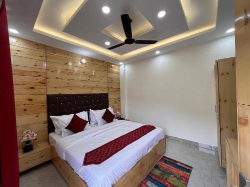 Jamnagar Hotel | Sharma Farms