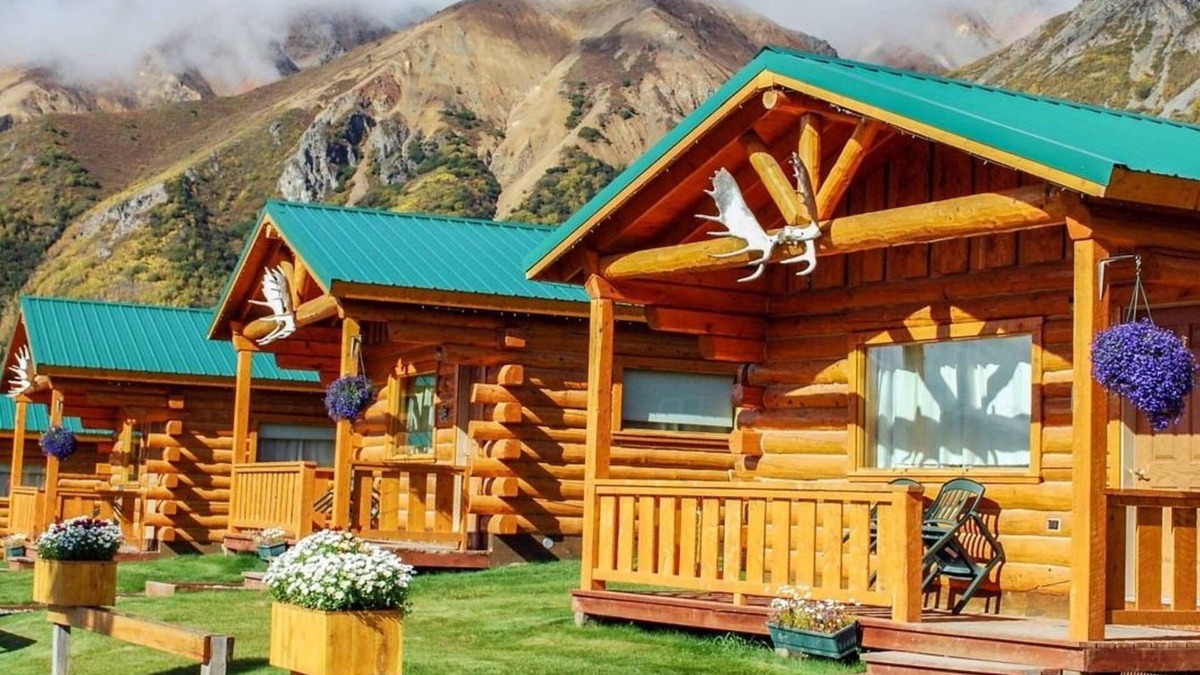 Glacier View Cabin | Sheep Mountain Lodge