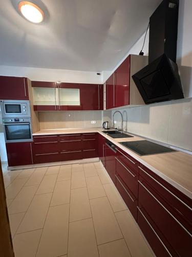 Ruesselsheim Apartment | Shekinah Residences near Frankfurt Airport