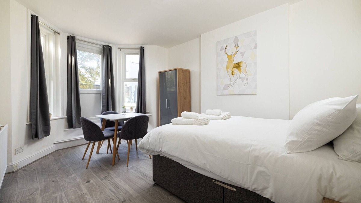 Shepherd's Bush Apartment | Shepherd's Bush 3 refurbished apartment for 2 people