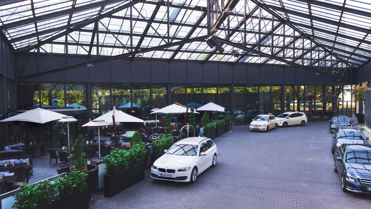 Tiergarten Hotel | Sheraton Berlin Grand Hotel Esplanade