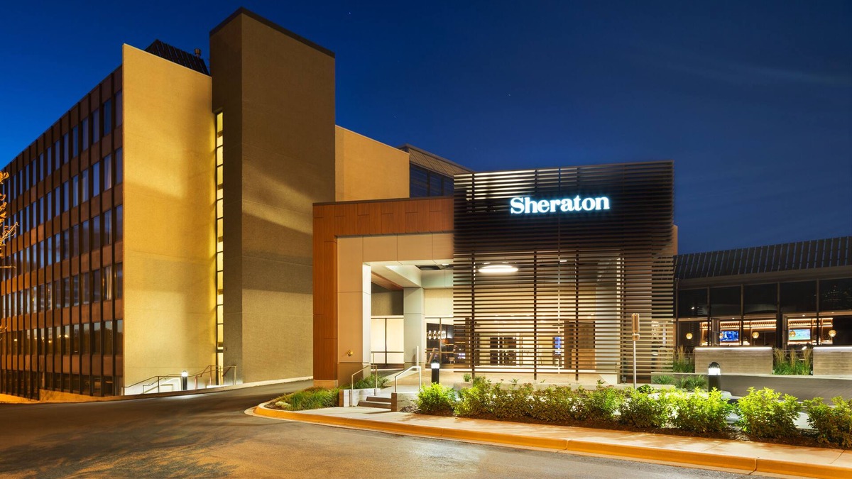 Bloomington Hotel | Sheraton Bloomington Hotel
