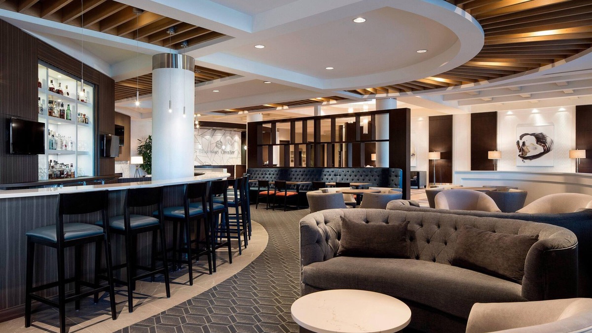 Calgary Hotel | Sheraton Cavalier Calgary Hotel