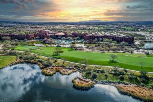 Chandler Resort | Sheraton Grand at Wild Horse Pass