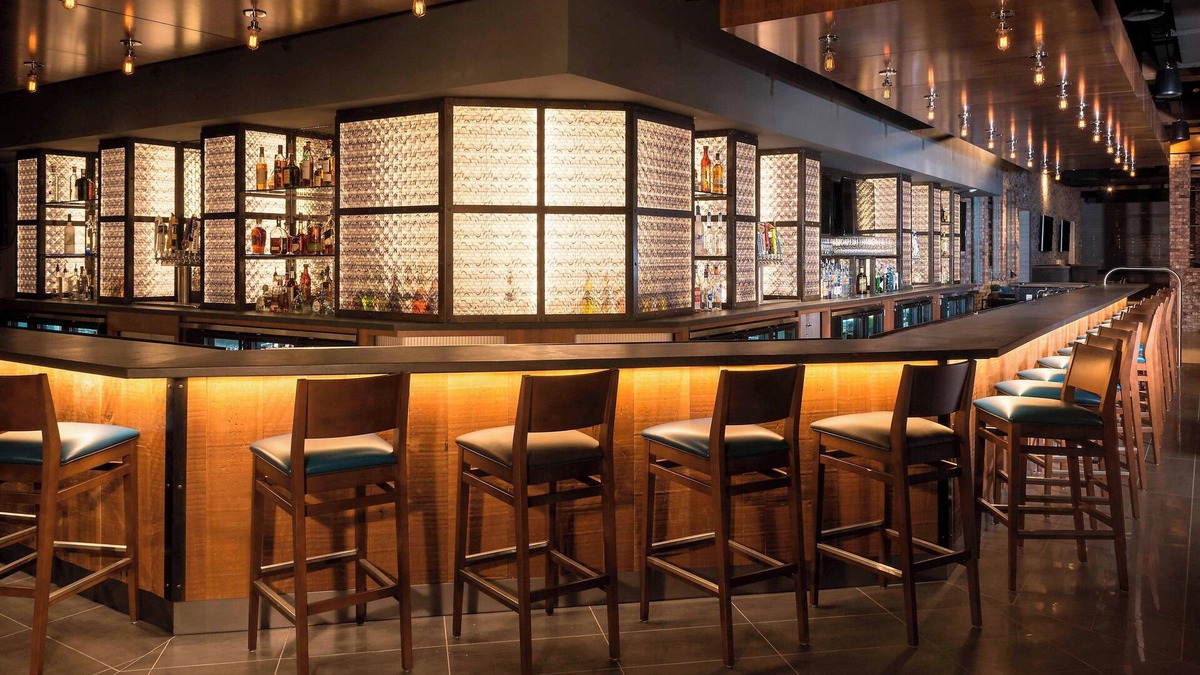 Mesa Grande Hotel | Sheraton Mesa Hotel at Wrigleyville West