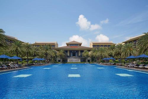 Wanning Hotel | Sheraton Shenzhou Peninsula Resort