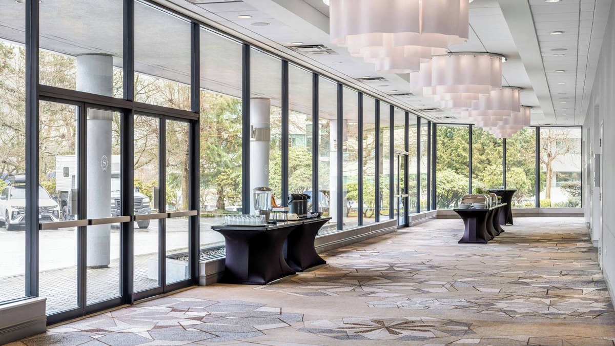Guildford Hotel | Sheraton Vancouver Guildford Hotel
