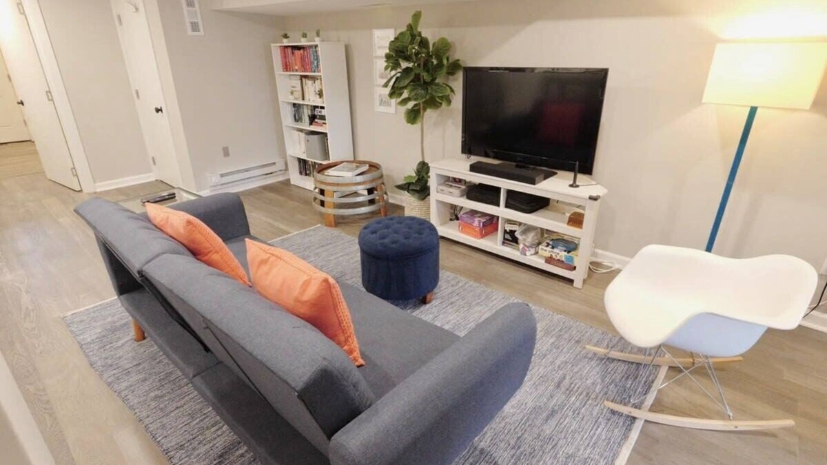 Petworth Apartment | Sherman Circle Style ~ Family Friendly