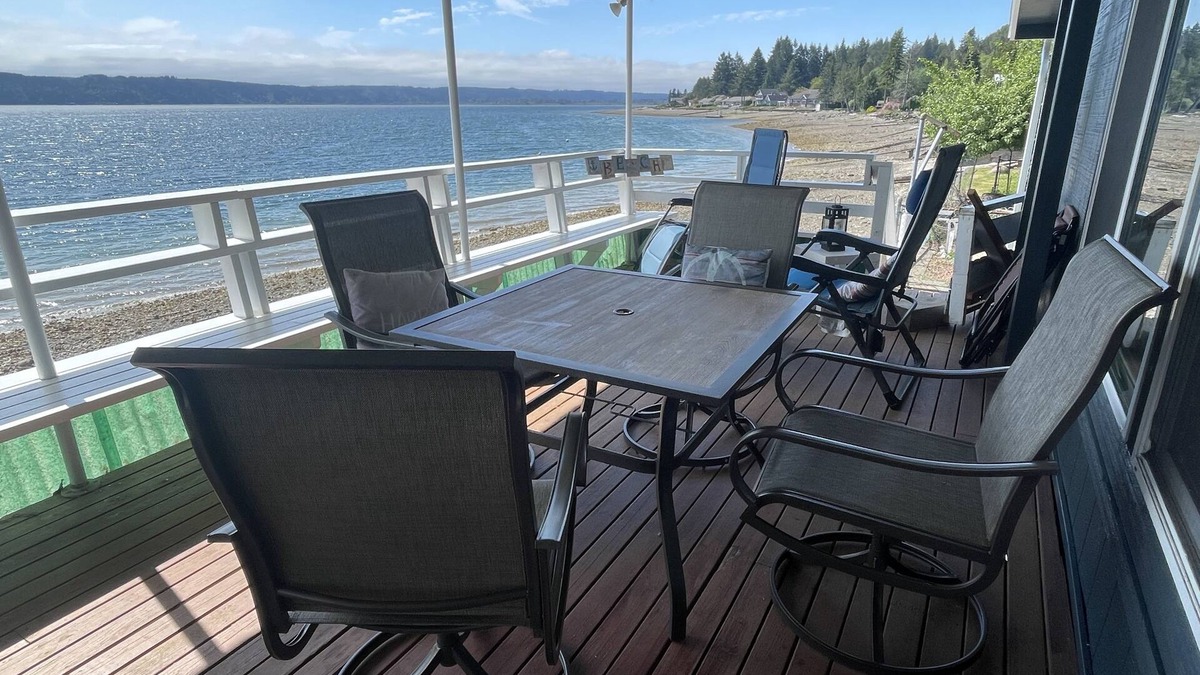 Potlatch House | Sherry's Hood Canal House