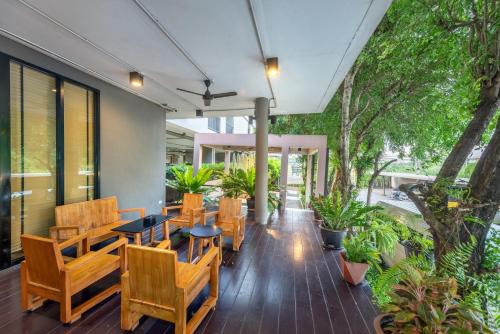 Bang Sao Thong Hotel | Shin Muffin ABAC Bangna