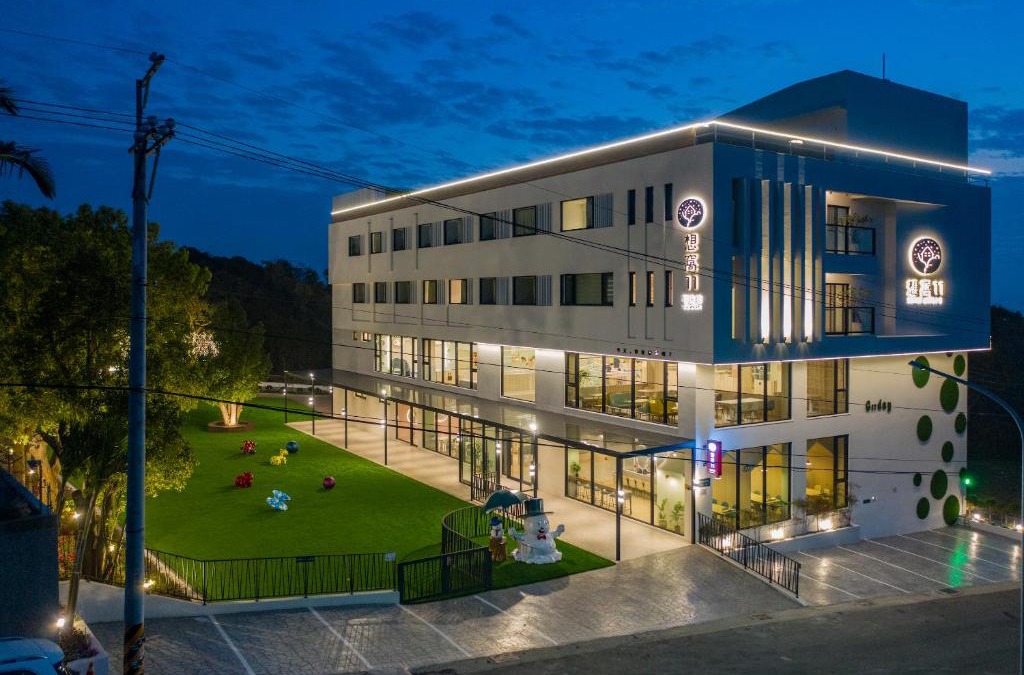 Shalu District Bed & Breakfast | Shineworld 11