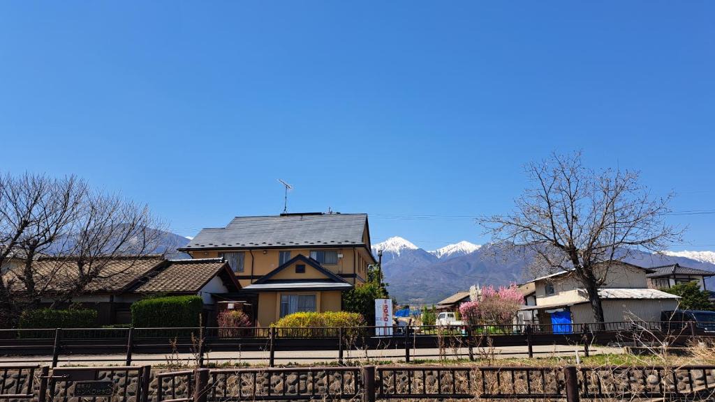 Azumino House | Shino's Farm Inn