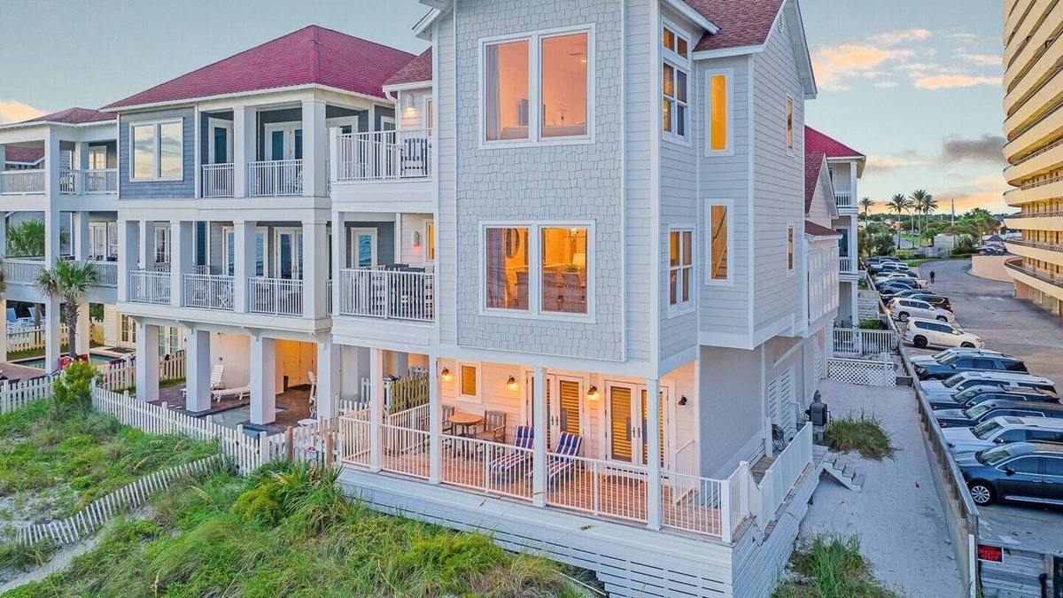 Miramar Beach House | Shipwatch Shores: Private Beachfront w.pool + more