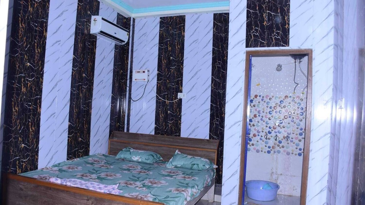 Misrikh House | Shivdham Guest House