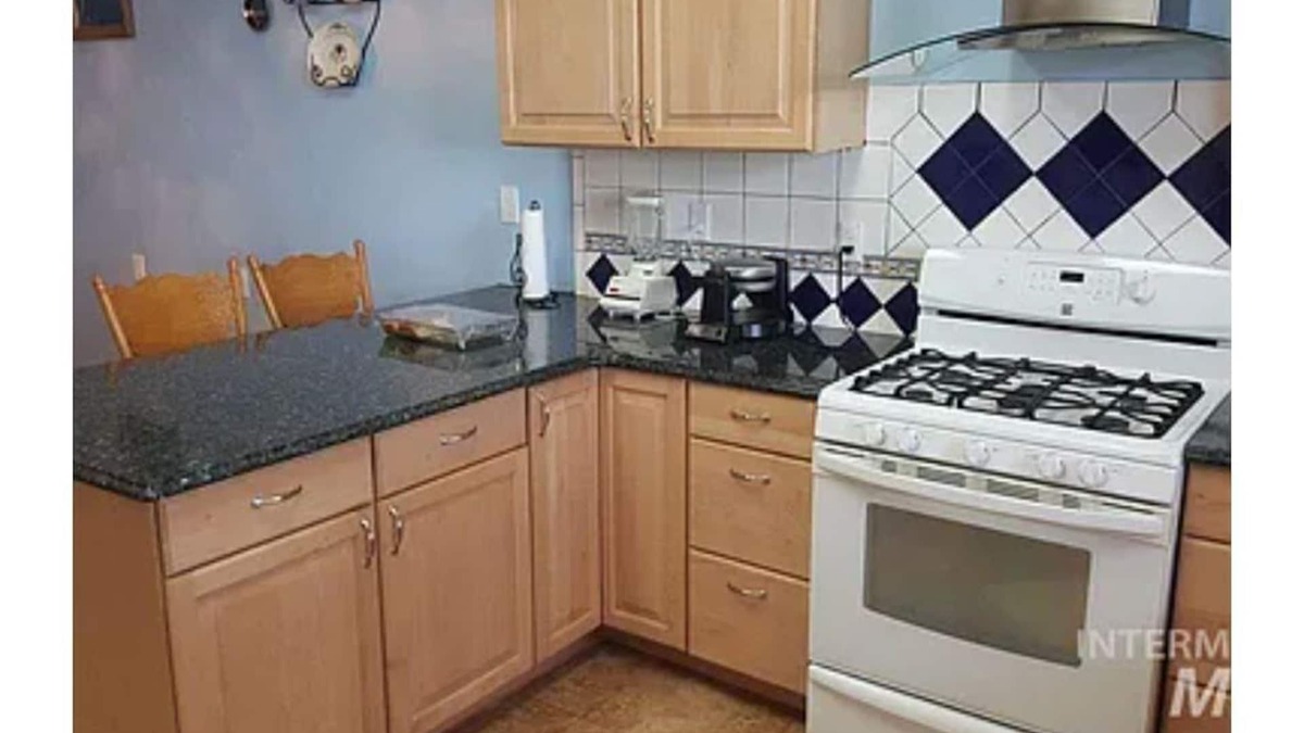 Ahsahka House | Shop House Gorgeous Views