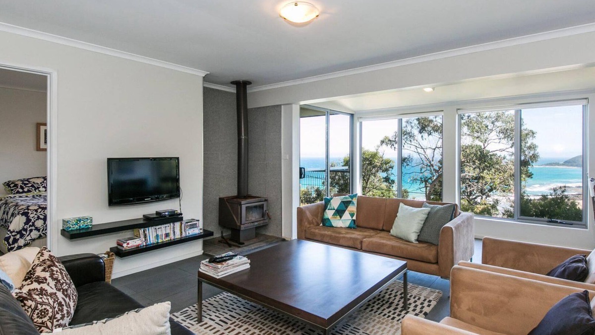 Separation Creek House | Shorebreak - Listen To The Waves