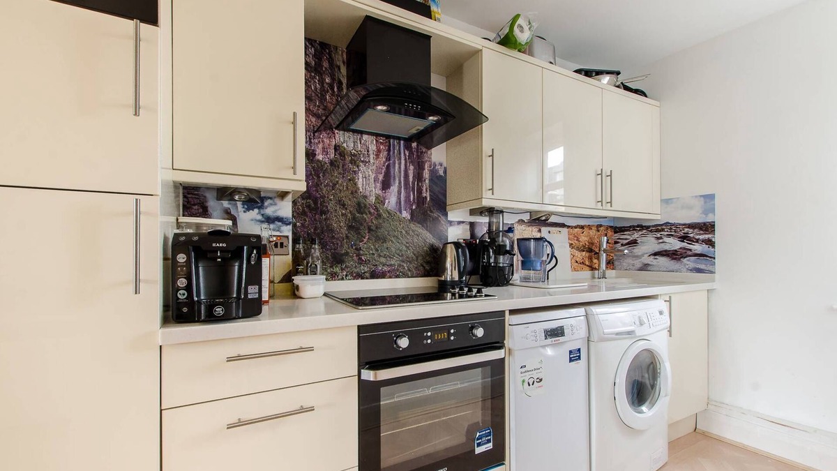 Weavers Apartment | Shoreditch Brick Lane 2 room with carpark space