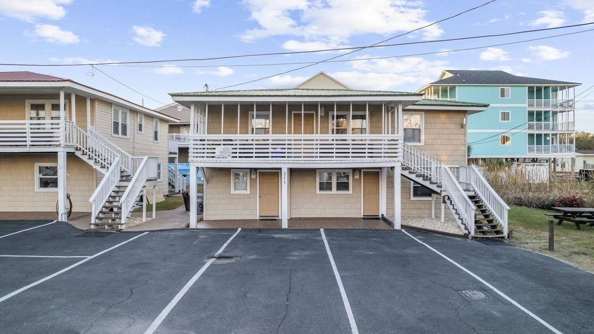Cherry Grove Beach House | Short walk to Beach- 4 Bedroom/3 Bath Duplex 12 (down)w/pool and grills