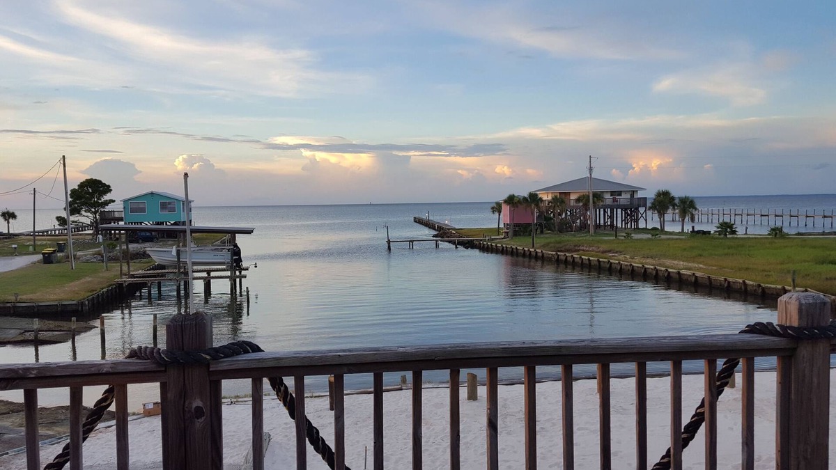 Fort Morgan Pines House | Short walk to the beach! Great fishing from front yard!