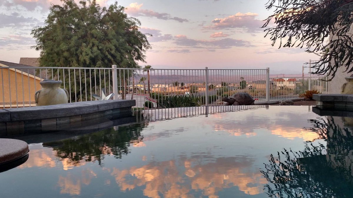 Lake Havasu City Condo | Shoshone Lower Unit with Lake and Pool Views
